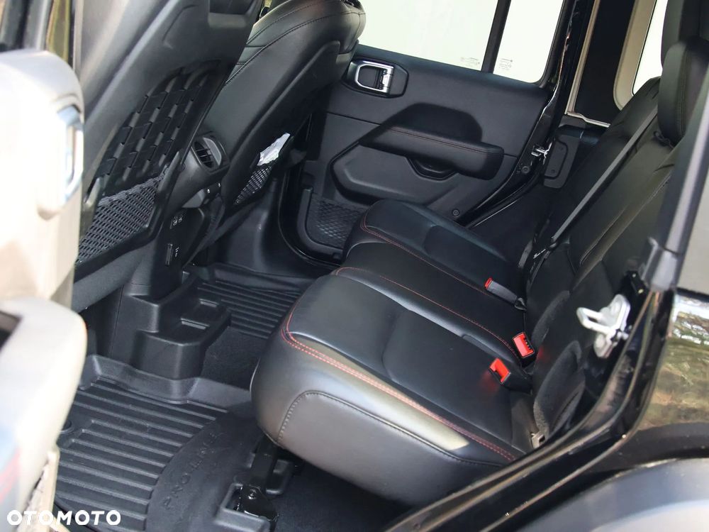 Jeep Wrangler - 17
