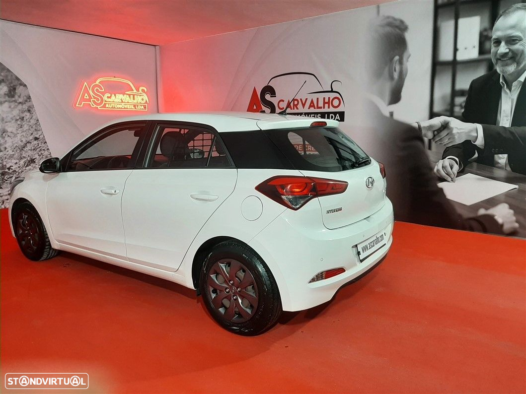 Hyundai i20 1.1 CRDi Access Plus - 8