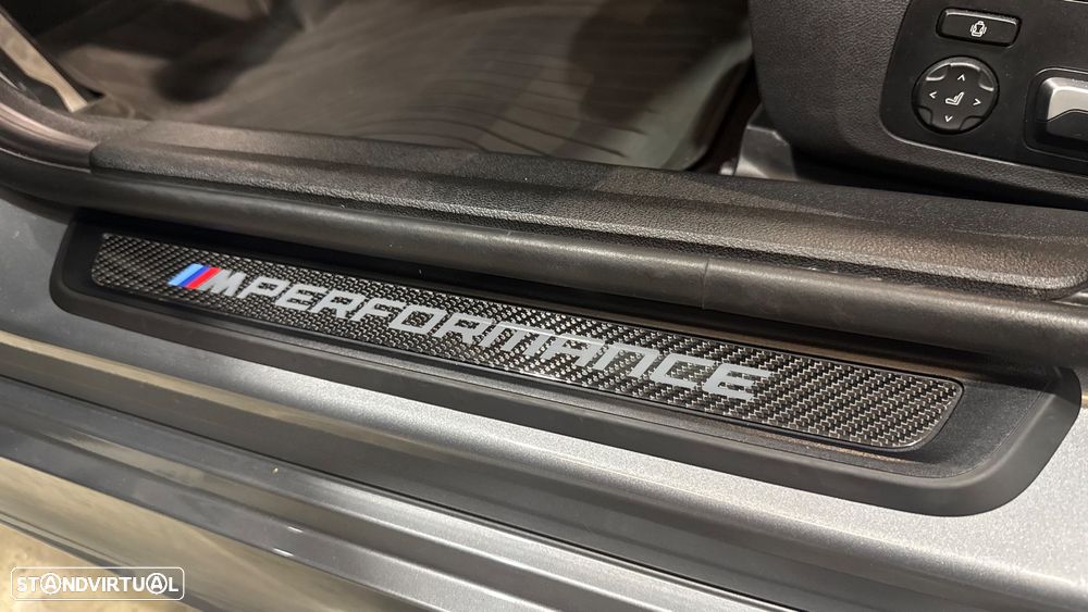 BMW 330 e Pack Desportivo M Pro Auto - 17
