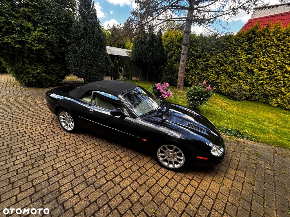 Jaguar XK8 - 7