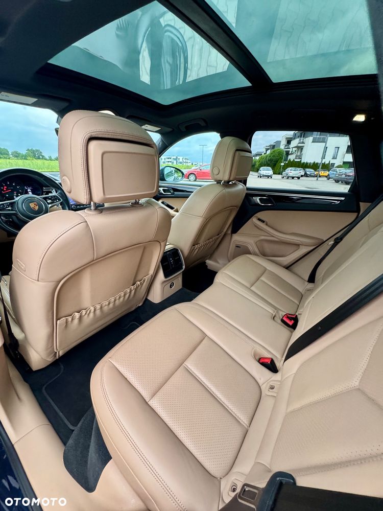 Porsche Macan Standard - 11