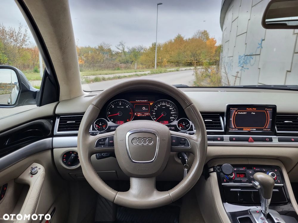 Audi A8 4.2 TDI Quattro - 10