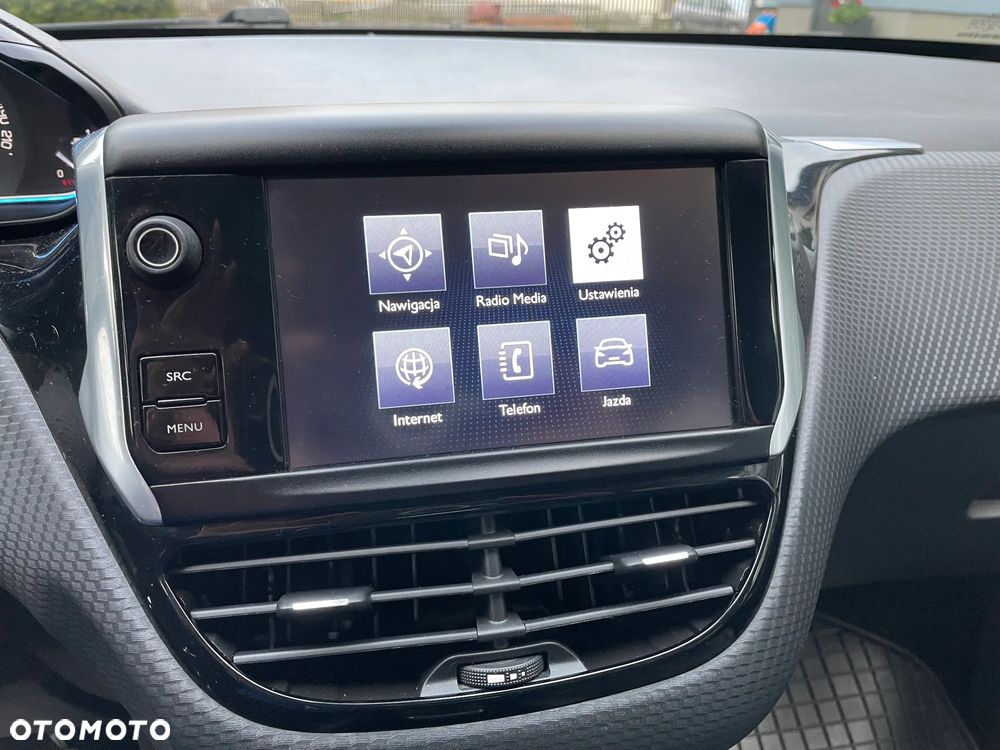 Peugeot 2008 PureTech 110 Stop&Start EAT6 Allure - 28