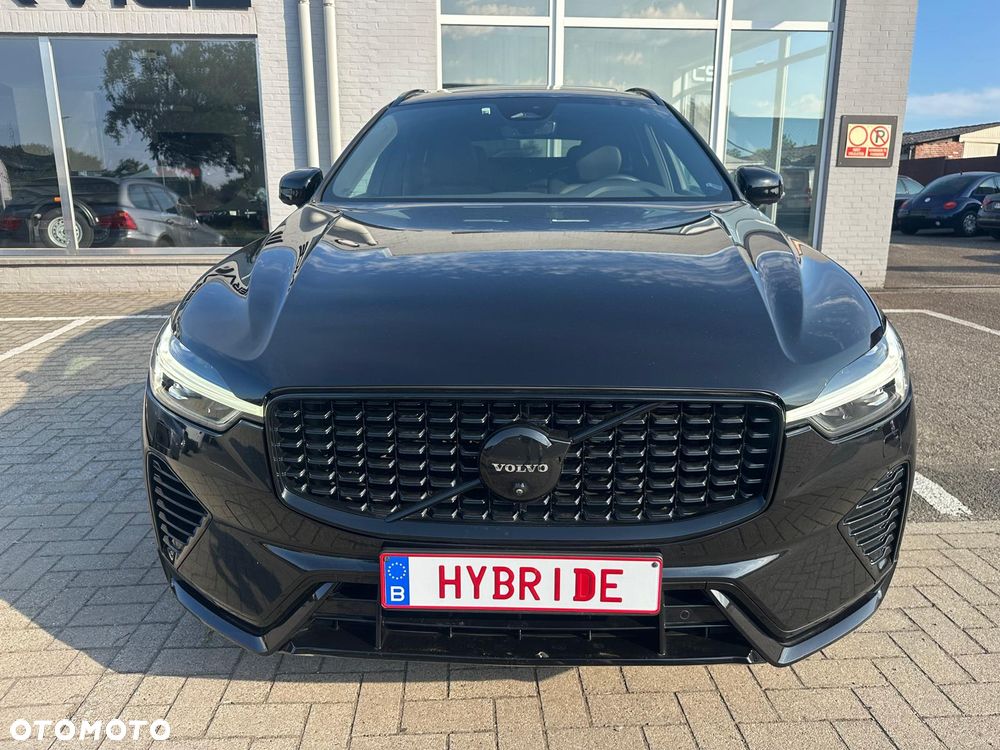 Volvo XC 60 T6 AWD Ultra Black Edition - 2