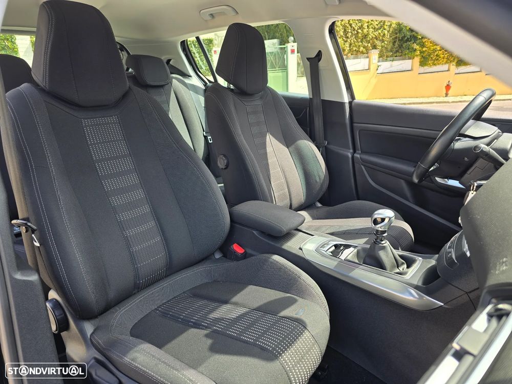 Peugeot 308 PureTech 130 Stop & Start Active - 8