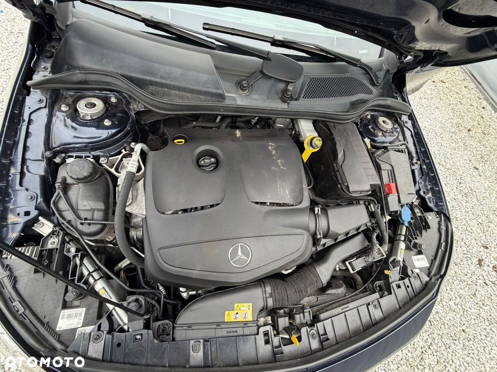 Mercedes-Benz GLA 250 7G-DCT Style - 15