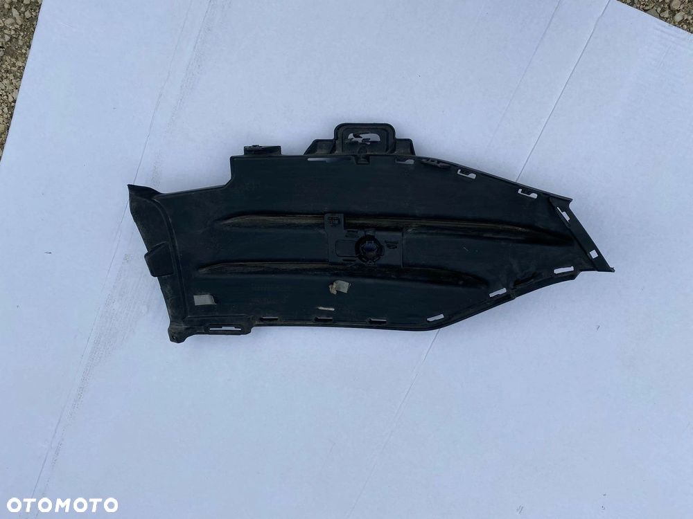 ATRAPA KRATKA W ZDERZAK PRZÓD MERCEDES GLC AMG LIFT A253 W2538857604 - 2