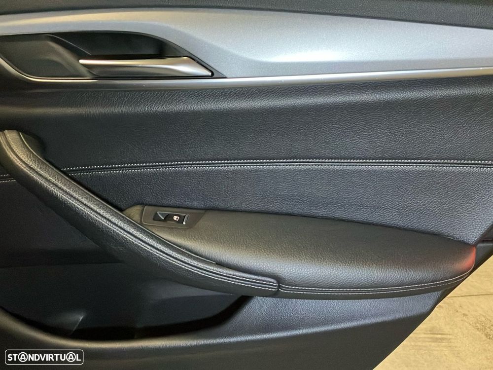 BMW 520 - 24