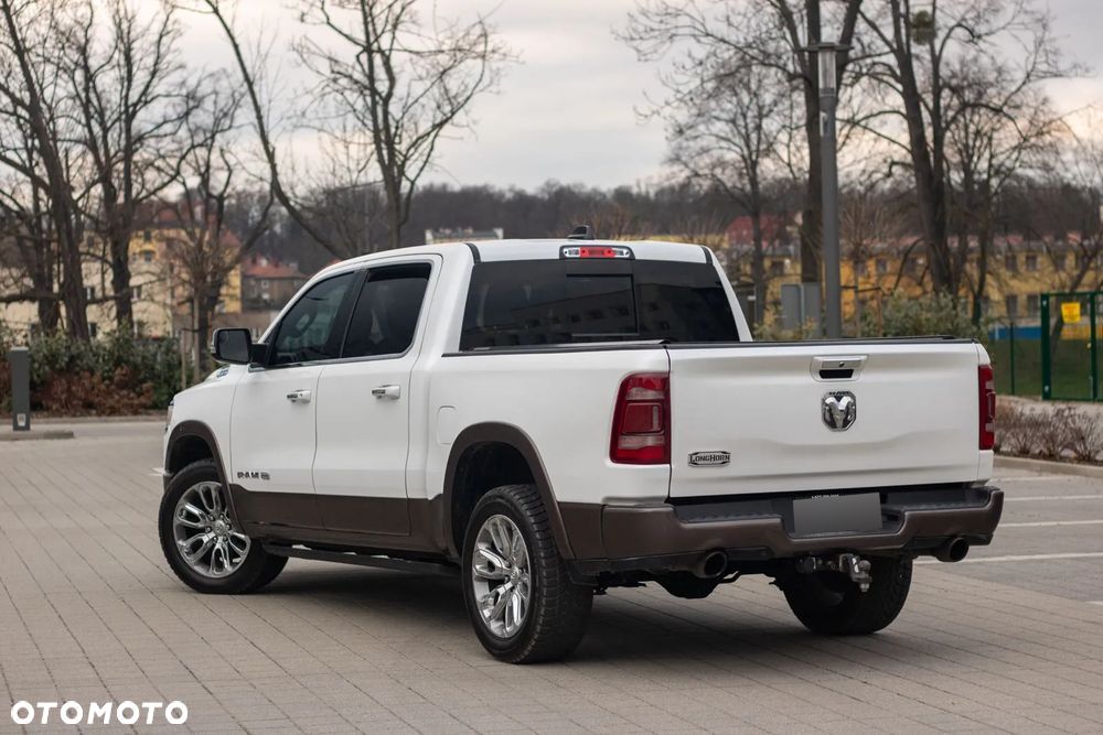 Dodge RAM 1500 5.7 4x4 - 5