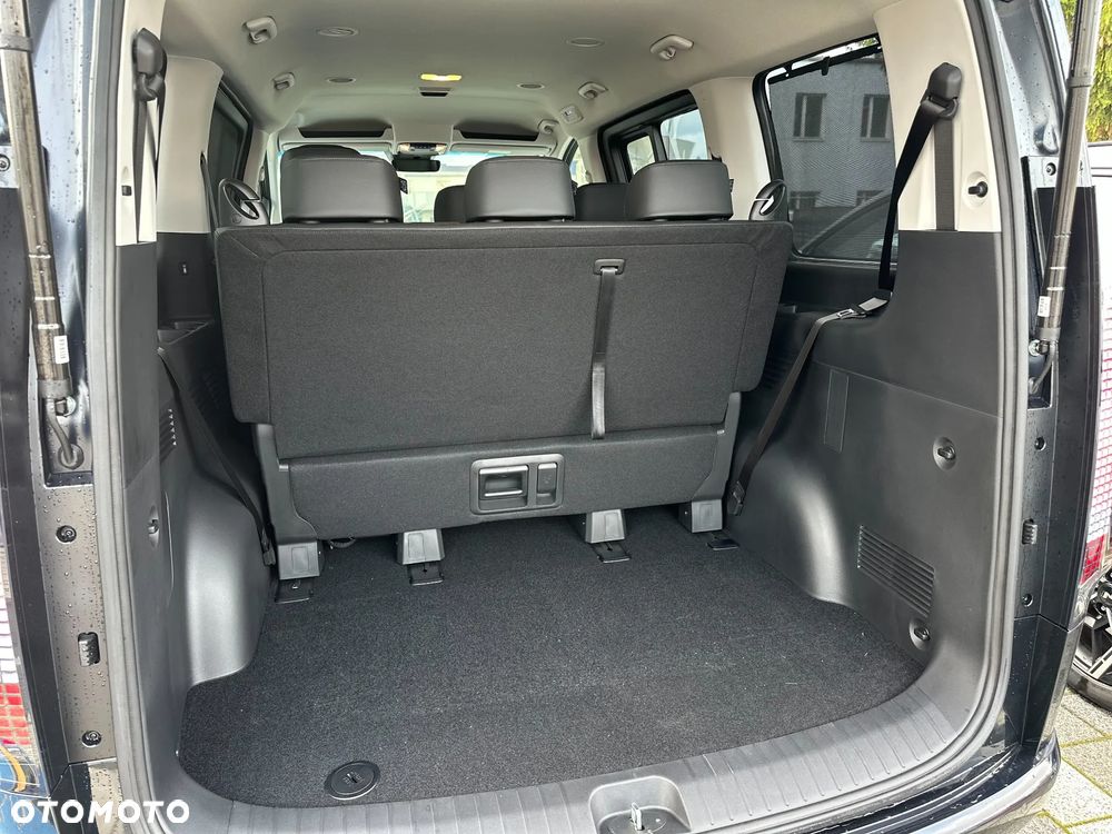 Hyundai Staria 1.6 T-GDI HEV Smart VIP - 24
