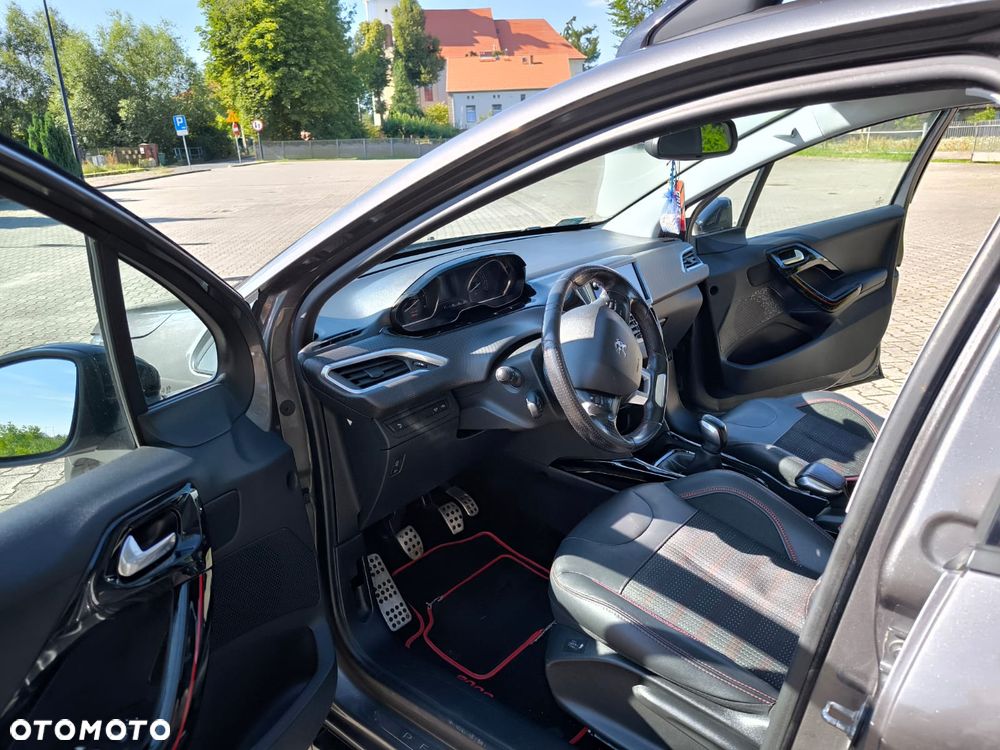 Peugeot 2008 1.6 BlueHDi Allure - 4