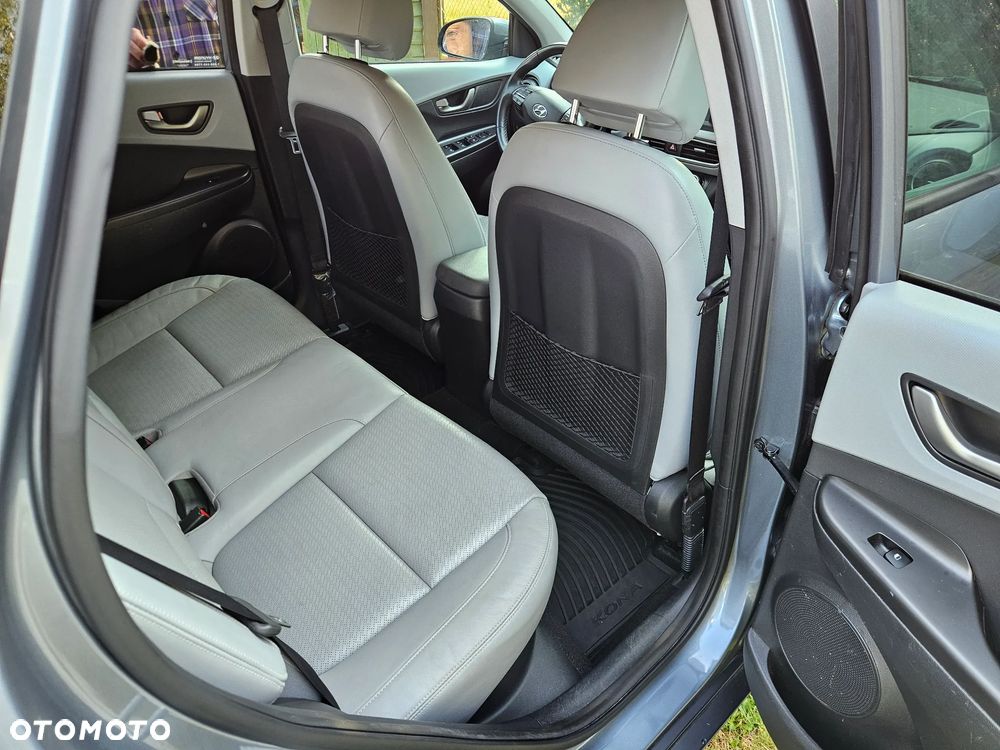 Hyundai Kona - 16
