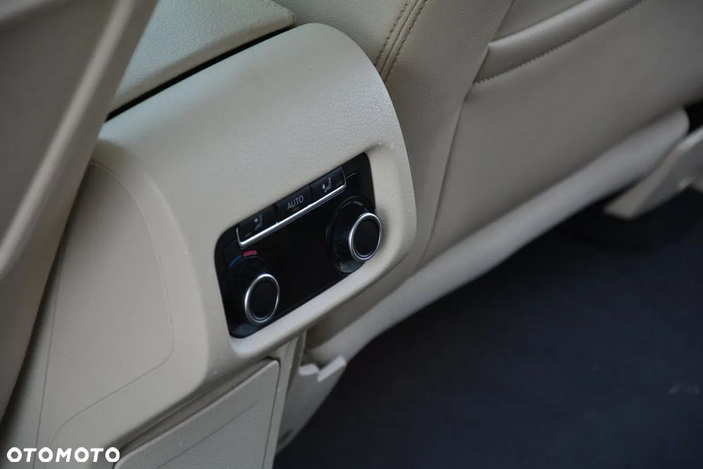 Volkswagen Sharan - 34