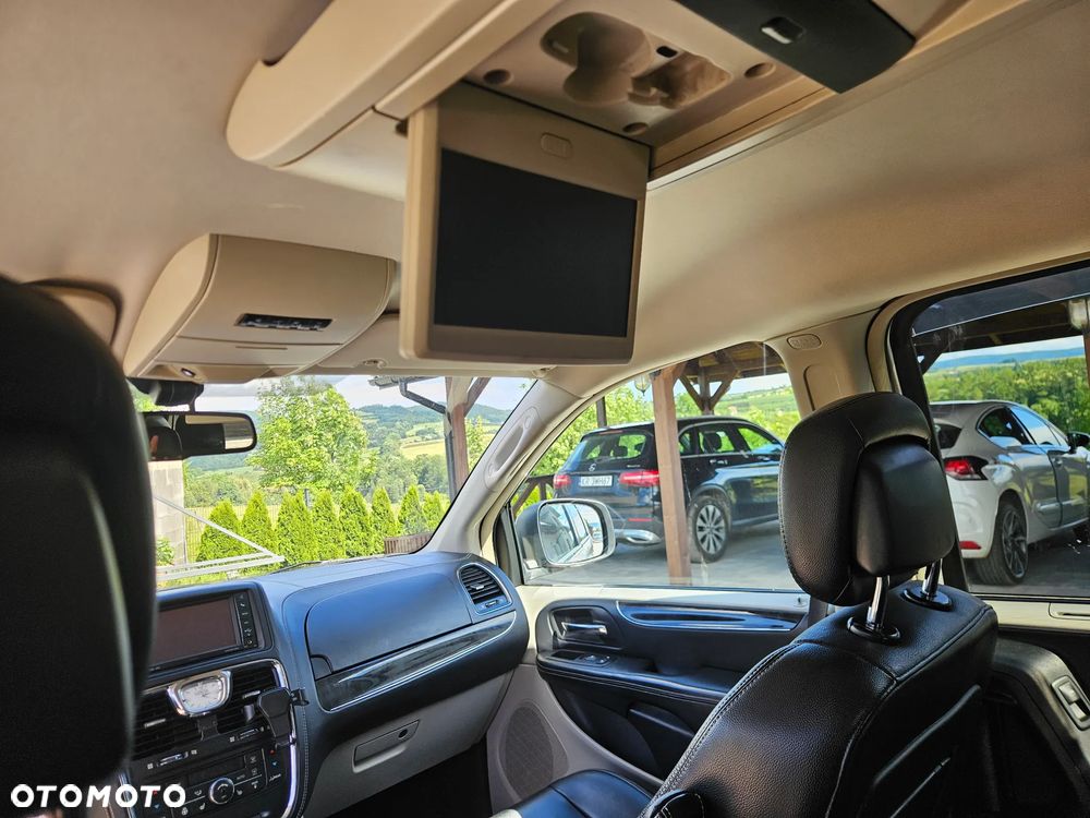 Lancia Voyager 2.8CRD Gold - 22