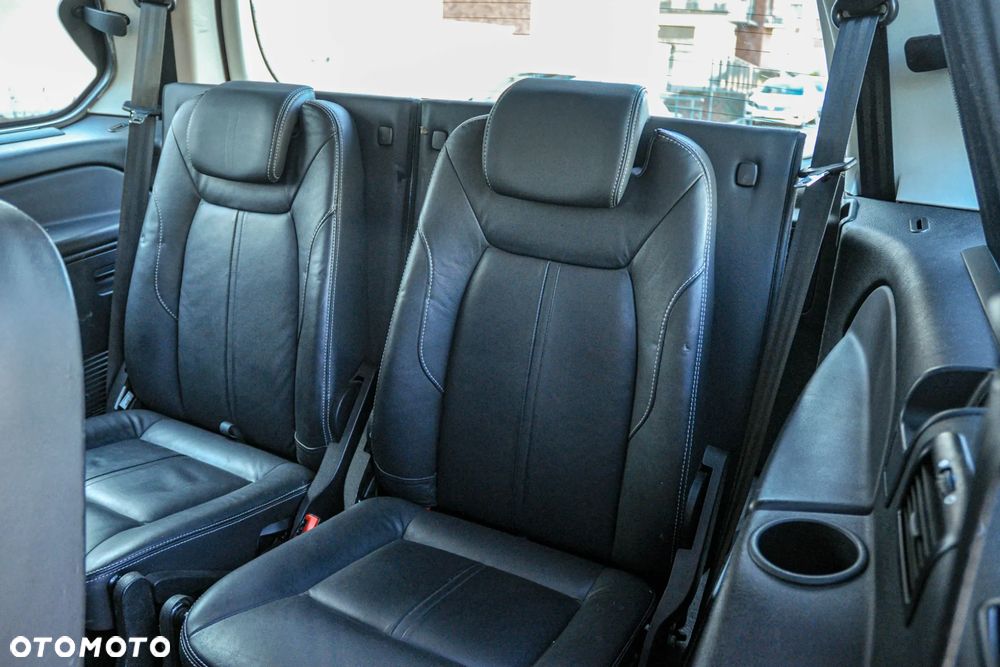 Ford Galaxy - 9