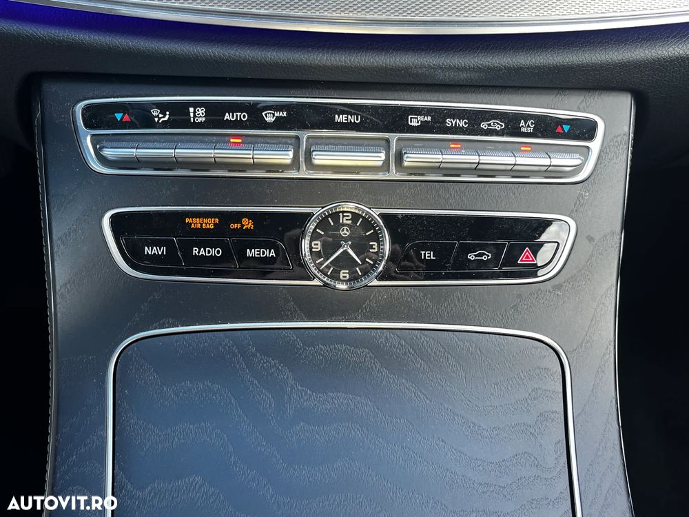 Mercedes-Benz E 300 Aut. - 22