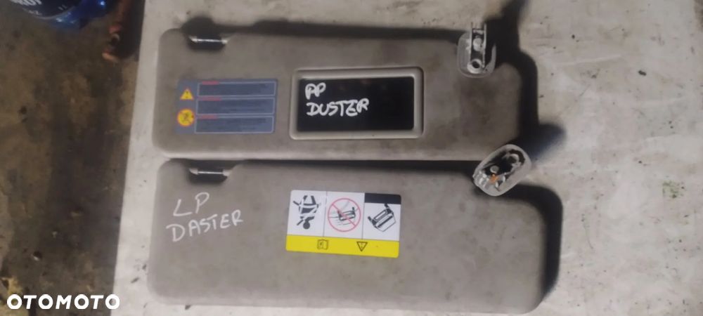 DACIA DUSTER I osłona przeciwsłoneczna - 1