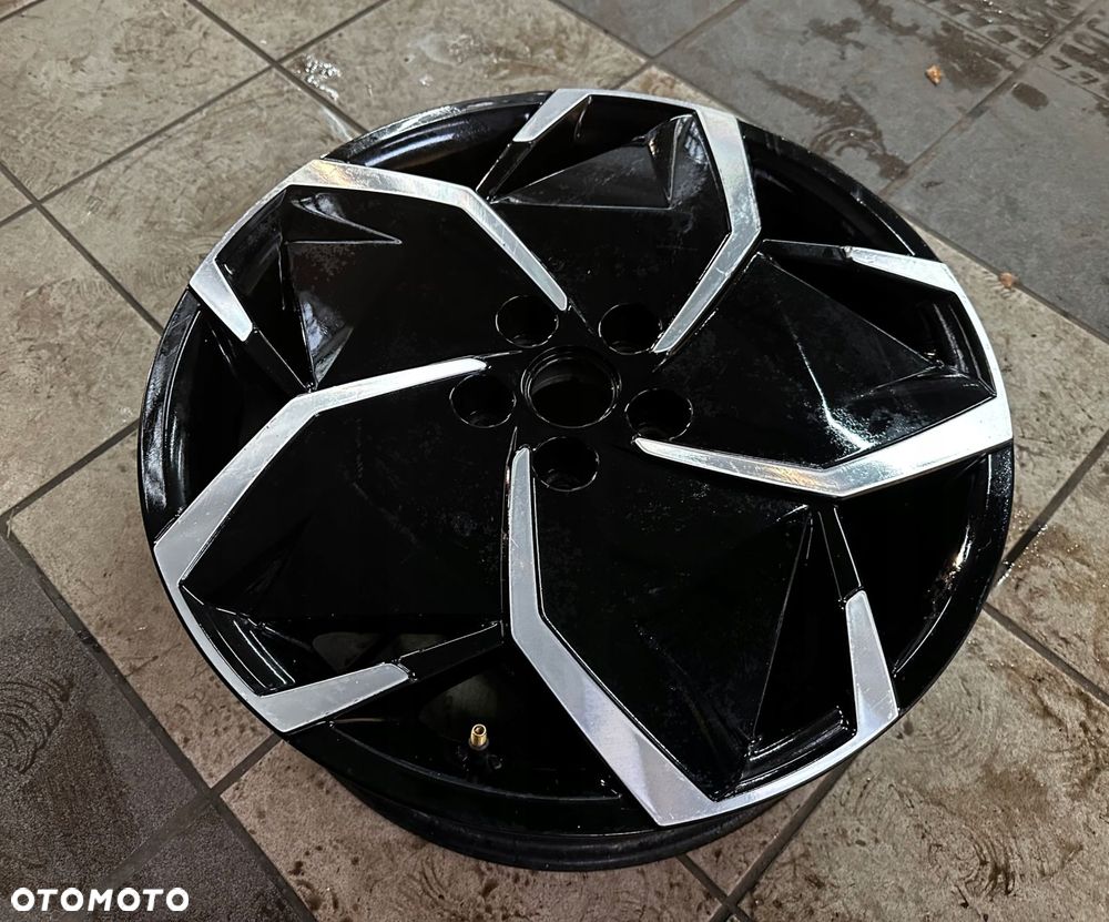 felga aluminiowa hyundai oe hyundai 7.5" x 19" 5x114.3 et 49,5 - 6