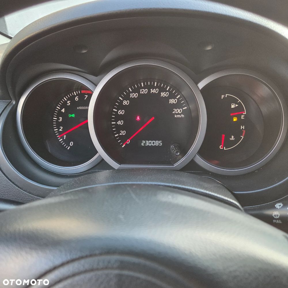 Suzuki Grand Vitara 1.6 De luxe - 18