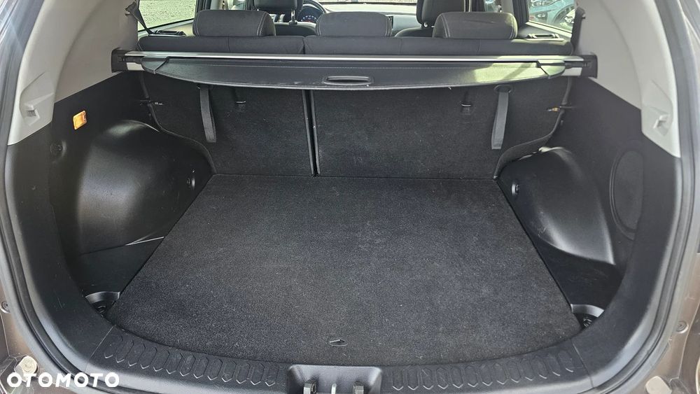 Kia Sportage 2.0 CRDI 4WD Automatik Dream-Team Edition - 16