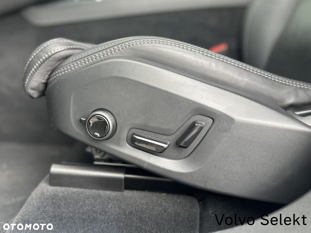 Volvo XC 60 - 38