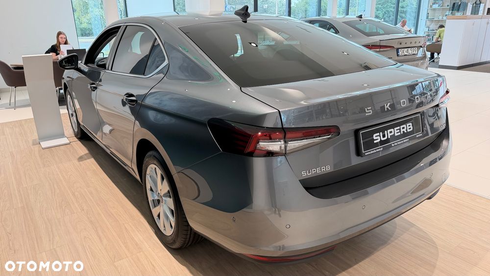 Skoda Superb 2.0 TDI SCR 4x4 Edition 130 DSG - 5