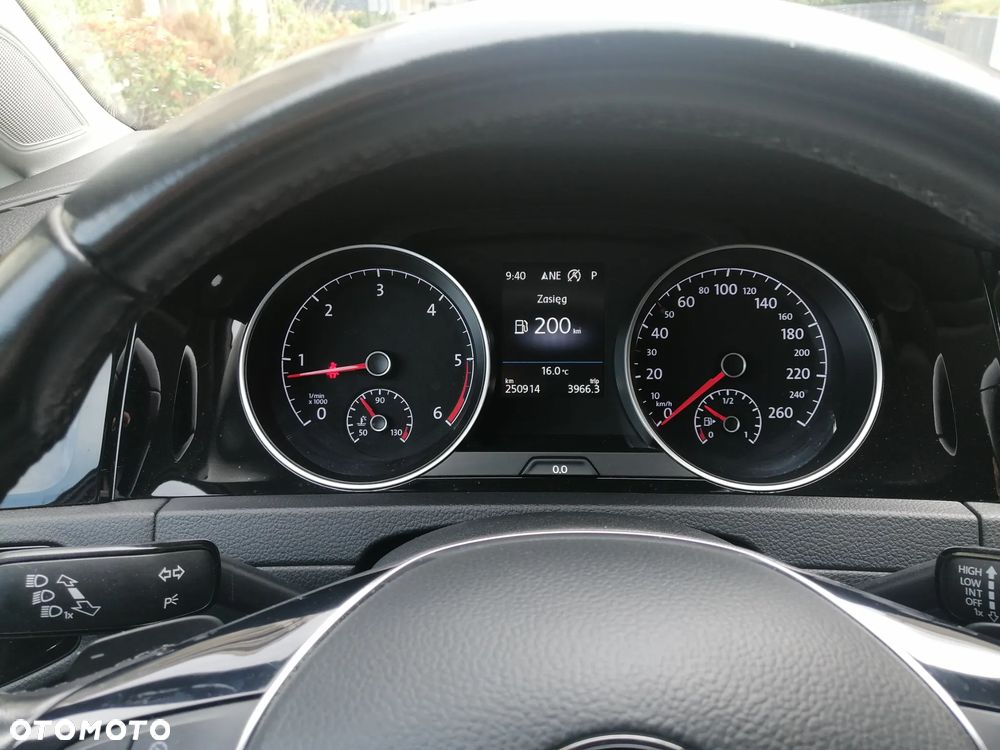Volkswagen Golf 2.0 TDI (BlueMotion Technology) DSG Comfortline - 12