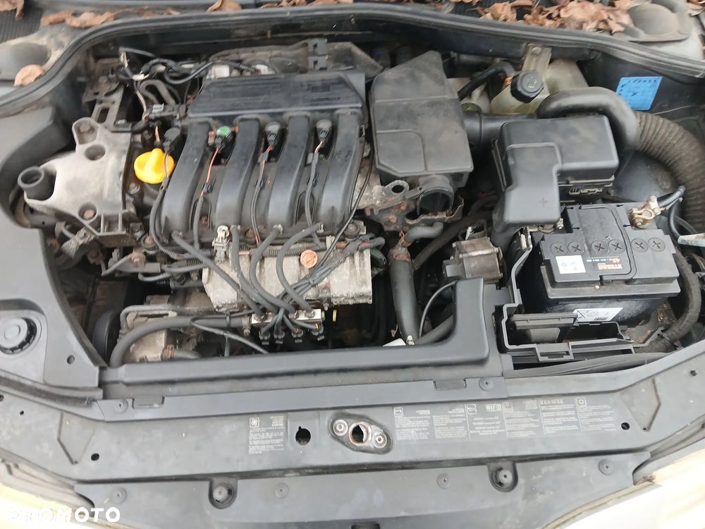 RENAULT LAFUNA II F4P 771 1.8 120km skrzynia JR5008  napęd sanki belka wahacz wahacze zacisk zaciski zwrotnica piasta