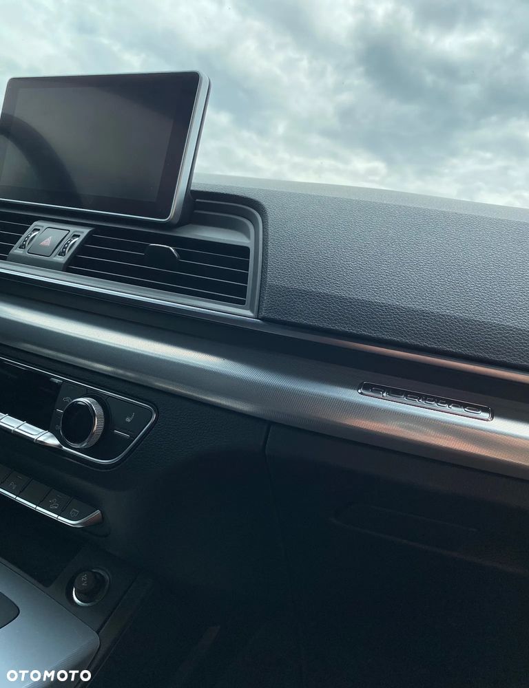 Audi Q5 2.0 TDI Quattro Design S tronic - 24