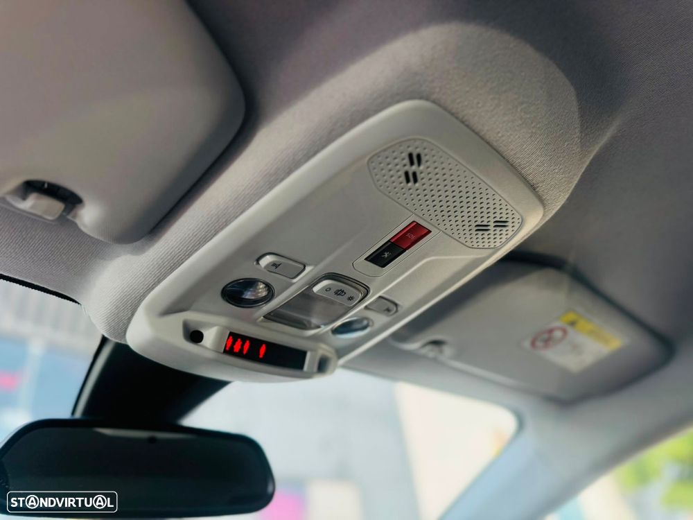 Peugeot 208 1.2 PureTech Allure Pack EAT8 - 32
