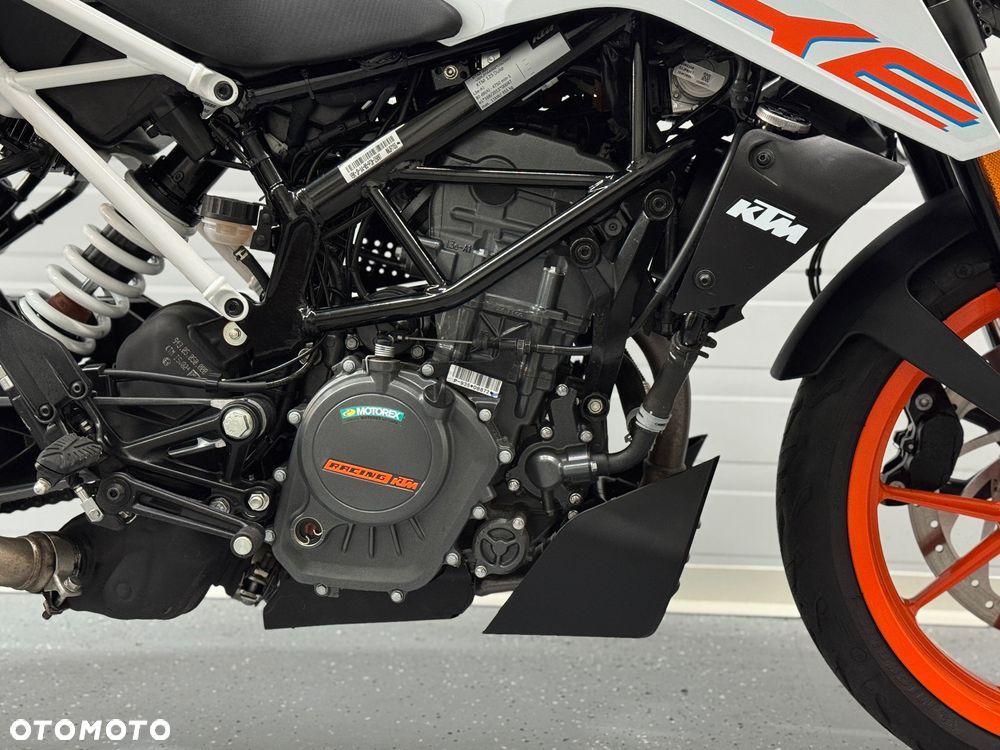 KTM Duke - 11