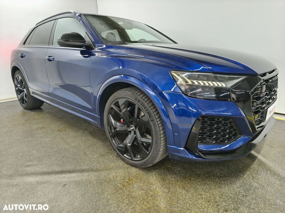 Audi RS Q8 - 6