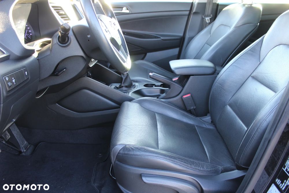 Hyundai Tucson 1.7 CRDI BlueDrive Comfort 2WD - 14