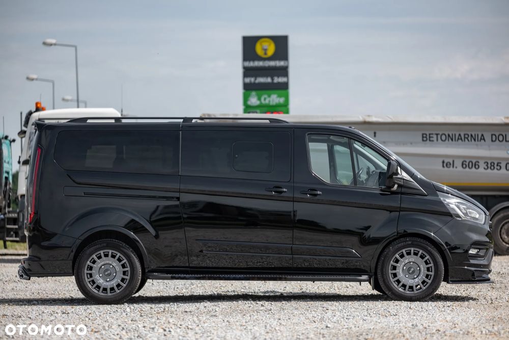 Ford Tourneo Custom - 15