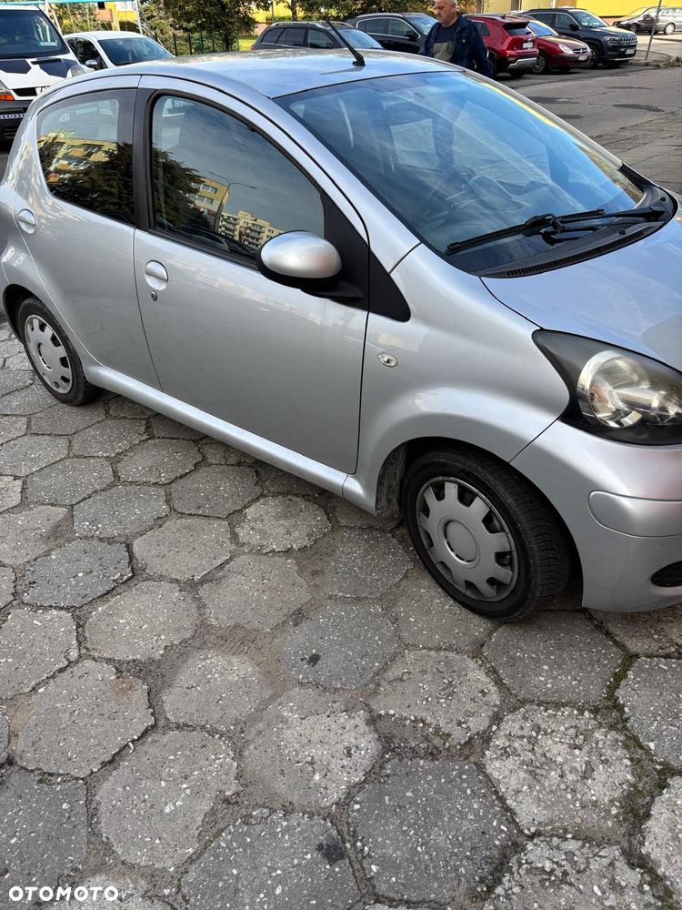 Toyota Aygo 2011 photo 5