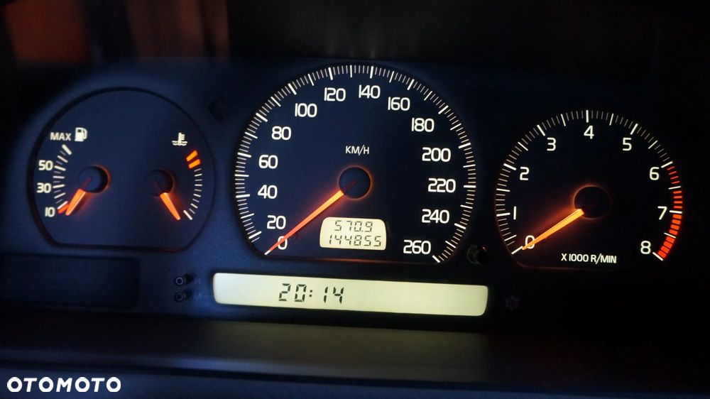Volvo C70 2.0T - 40