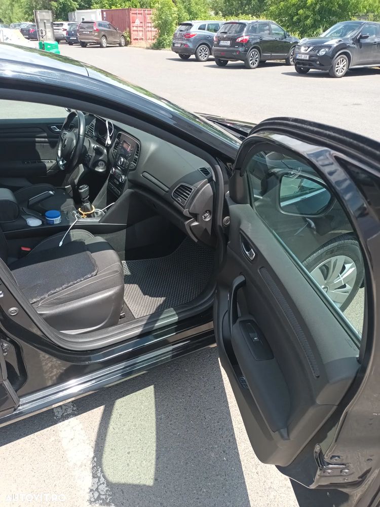 Renault Megane - 5