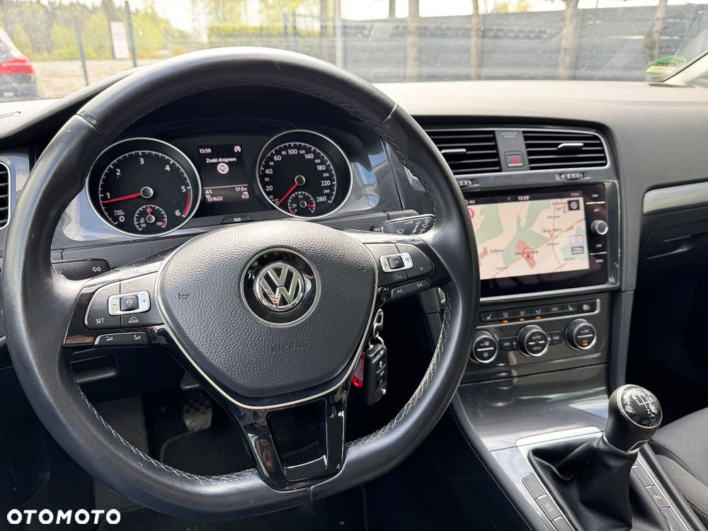 Volkswagen Golf 1.6 TDI SCR Trendline - 25