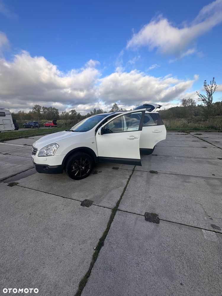 Nissan Qashqai+2 2.0 dCi 4x4 Tekna - 24