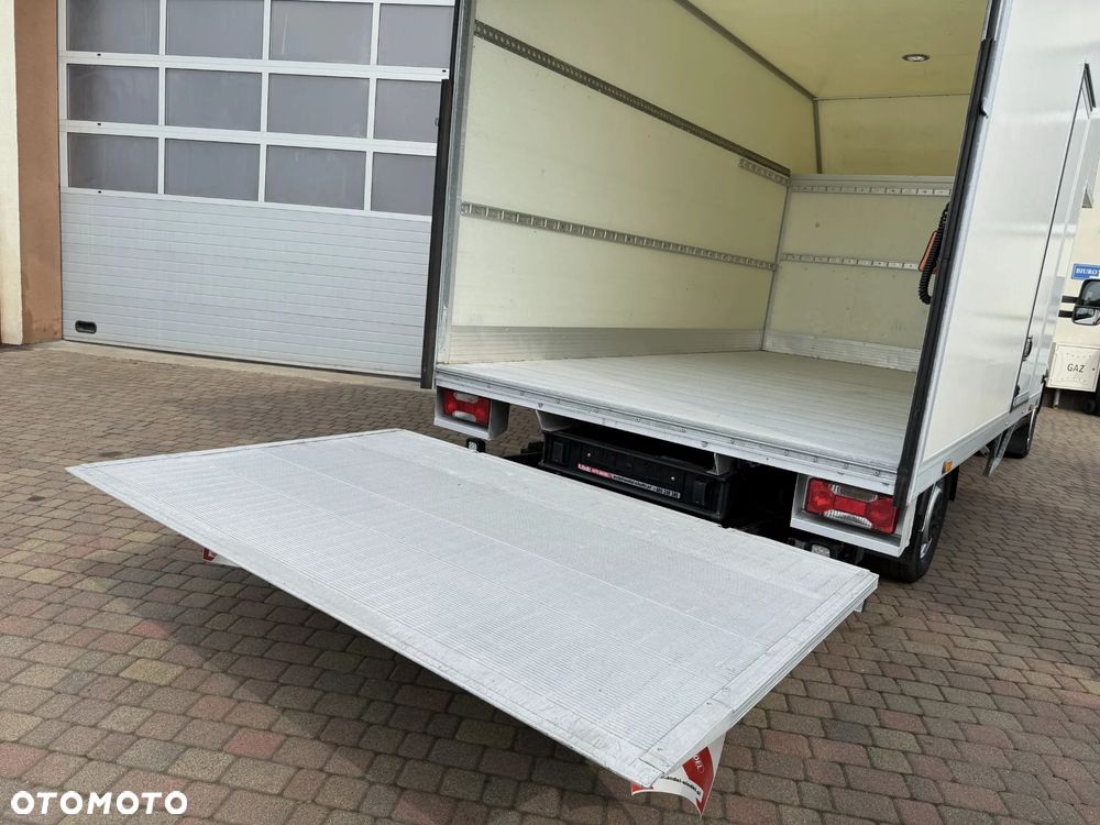 Iveco Daily Izoterma Winda - 7
