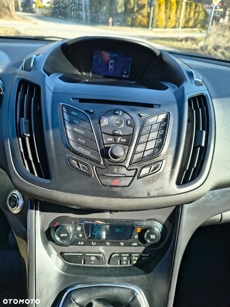 Ford Kuga 2.0 TDCi 2x4 Titanium - 9