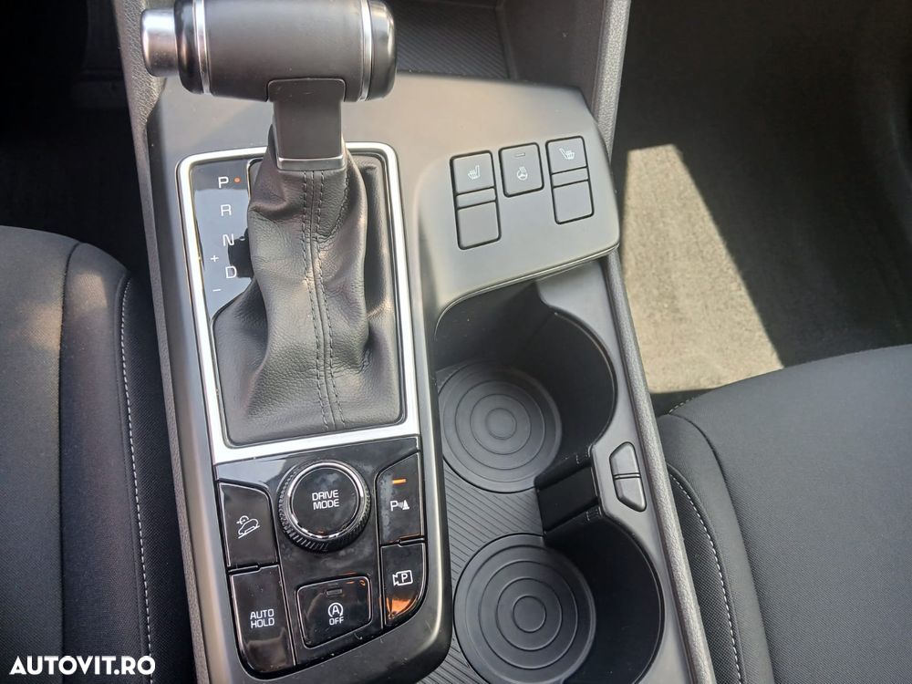 Kia Sportage 1.6 T-GDI HEV 6AT 4x2 Style - 18