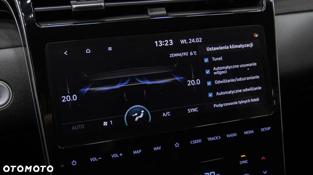 Hyundai Tucson 1.6 T-GDi HEV Executive 4WD - 28