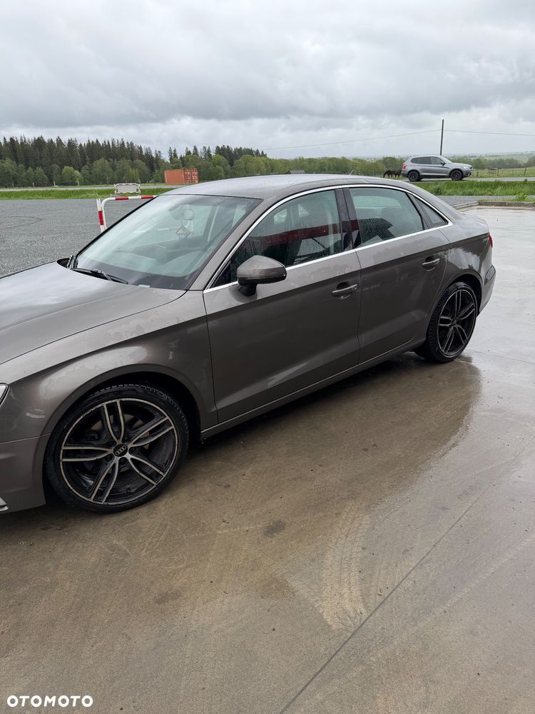 Audi Inny - 2
