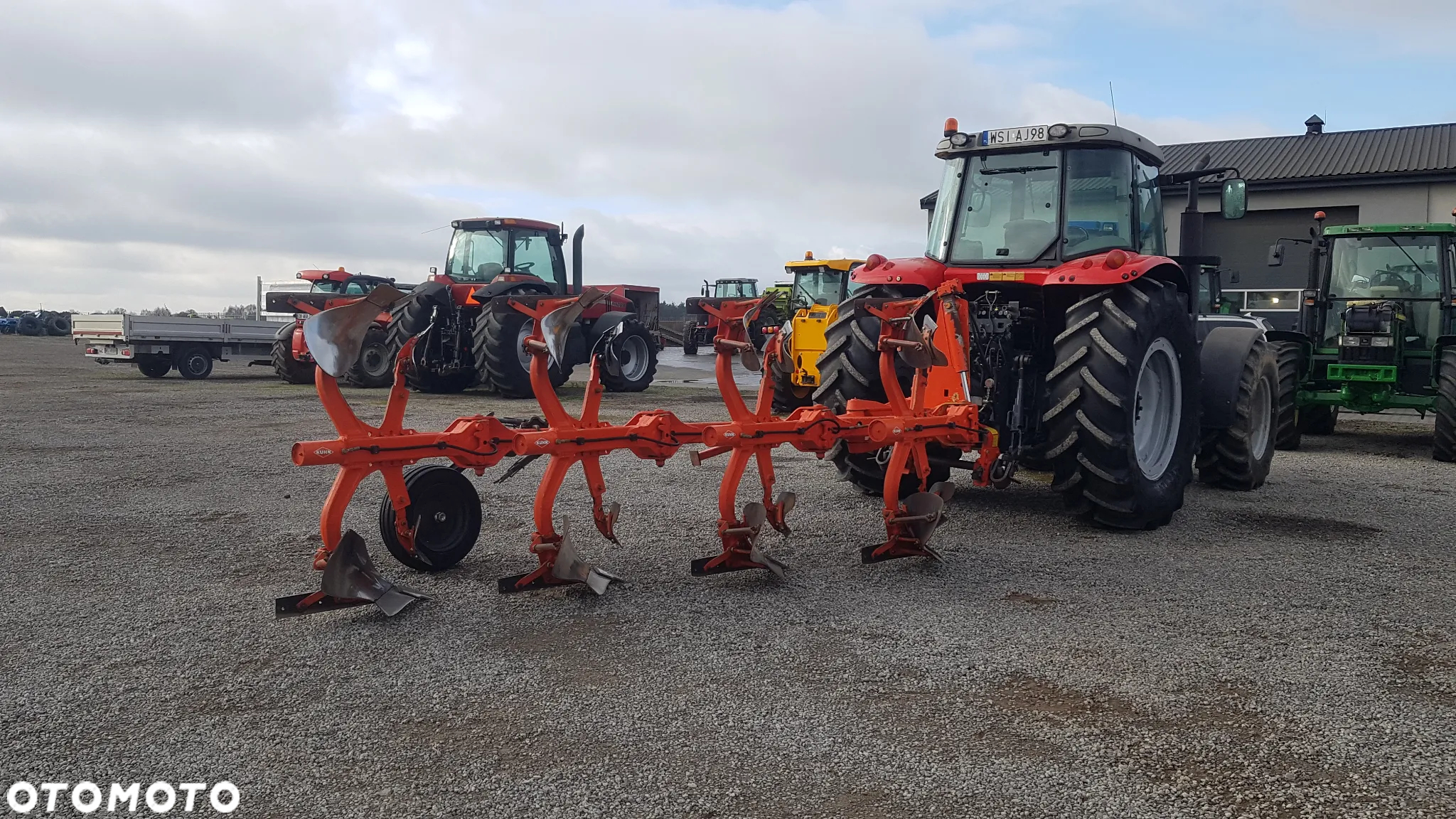 Kuhn VariMaster 121 4 skibowy Non STOP - 21