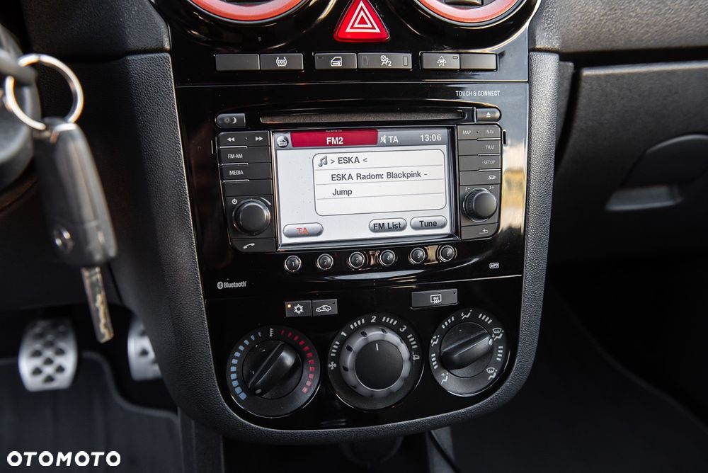 Opel Corsa 1.6 Turbo OPC Nürburgring Edition - 23