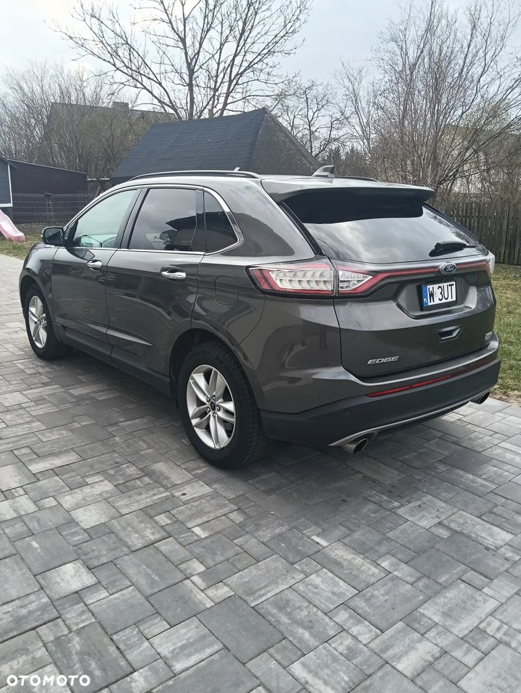 Ford Edge - 5