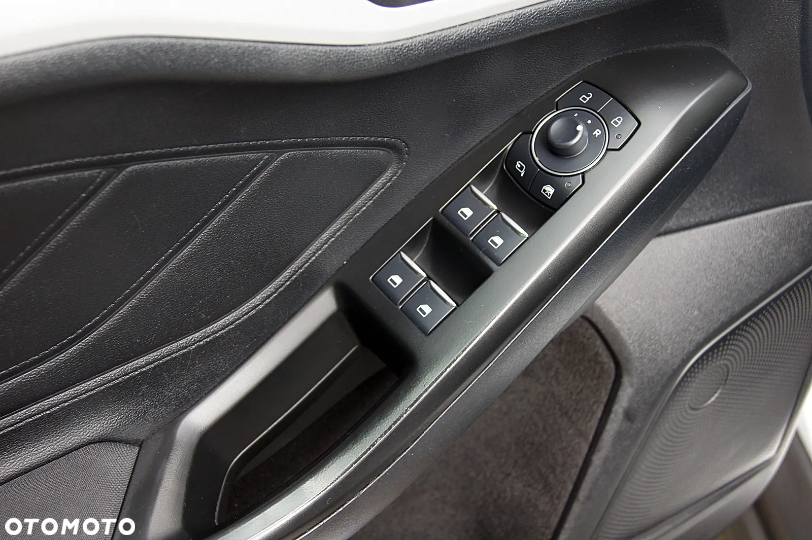 Ford Focus Turnier 1.5 EcoBlue Start-Stopp-System COOL&CONNECT - 19