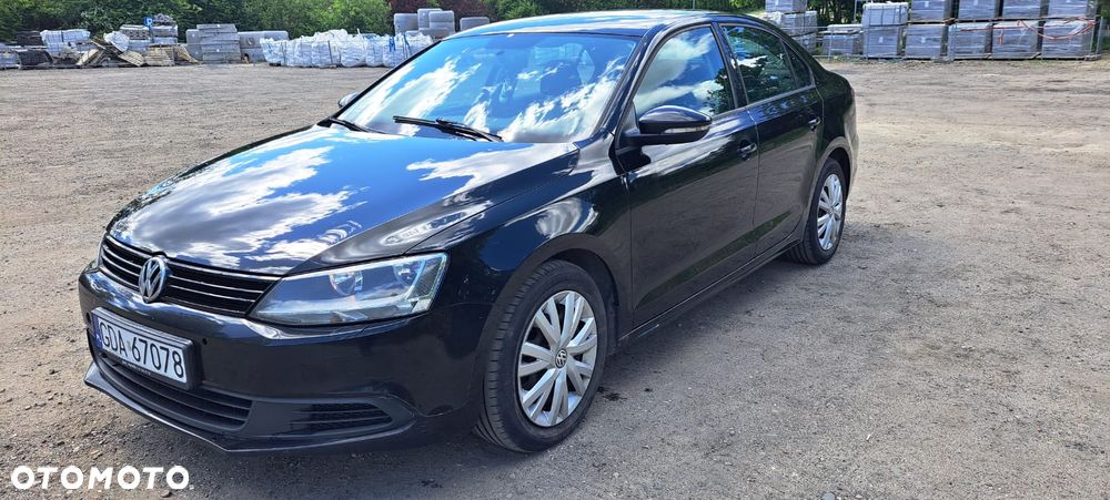 Volkswagen Jetta 1.6 TDI Comfortline - 17