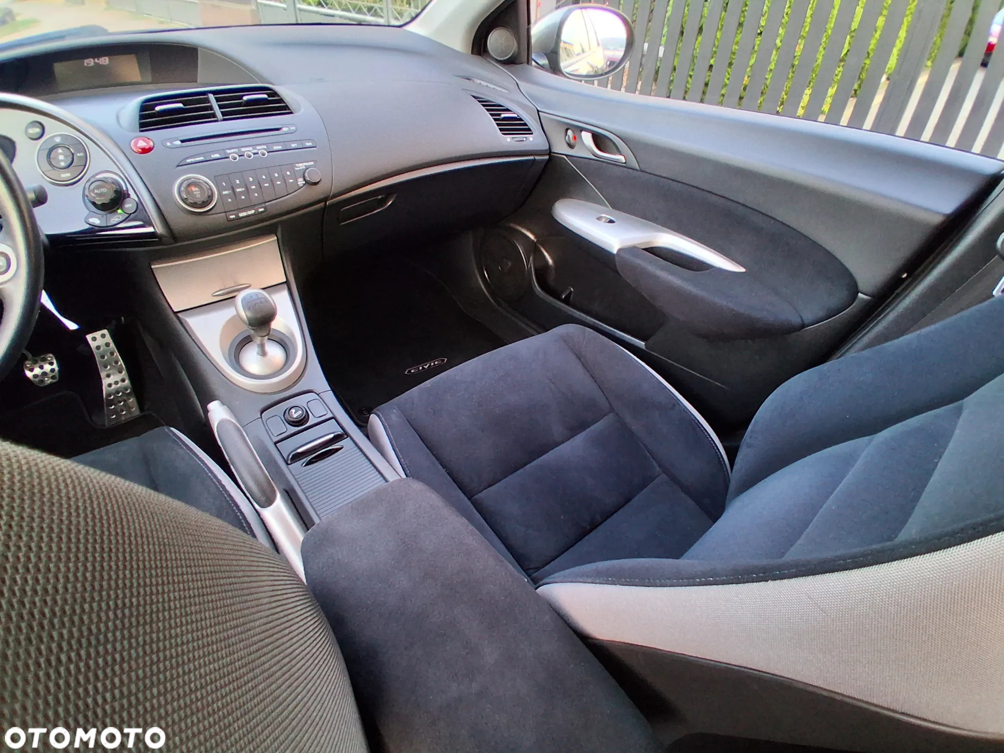 Honda Civic 1.8 Comfort - 22